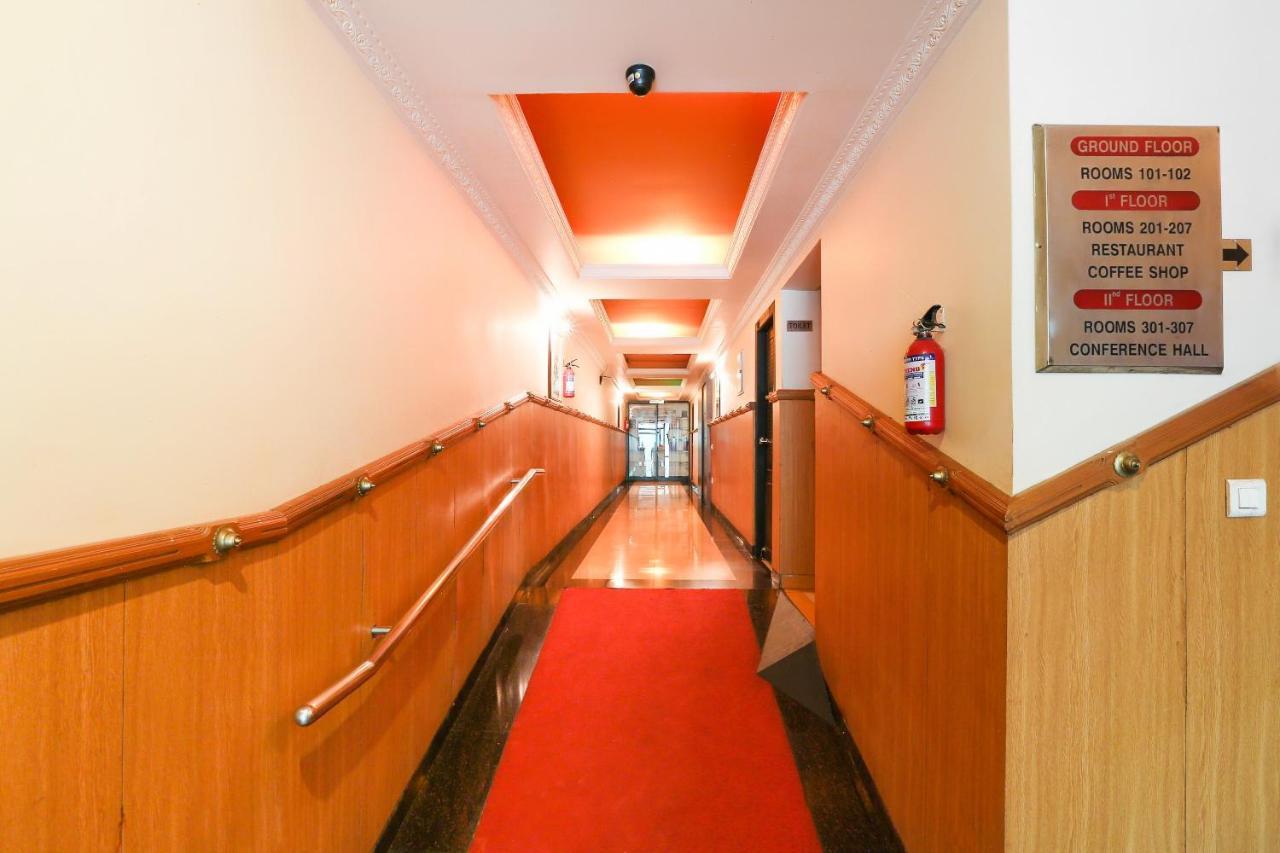 Capital O 72337 Hotel Konkan Tadka Mumbai Dış mekan fotoğraf