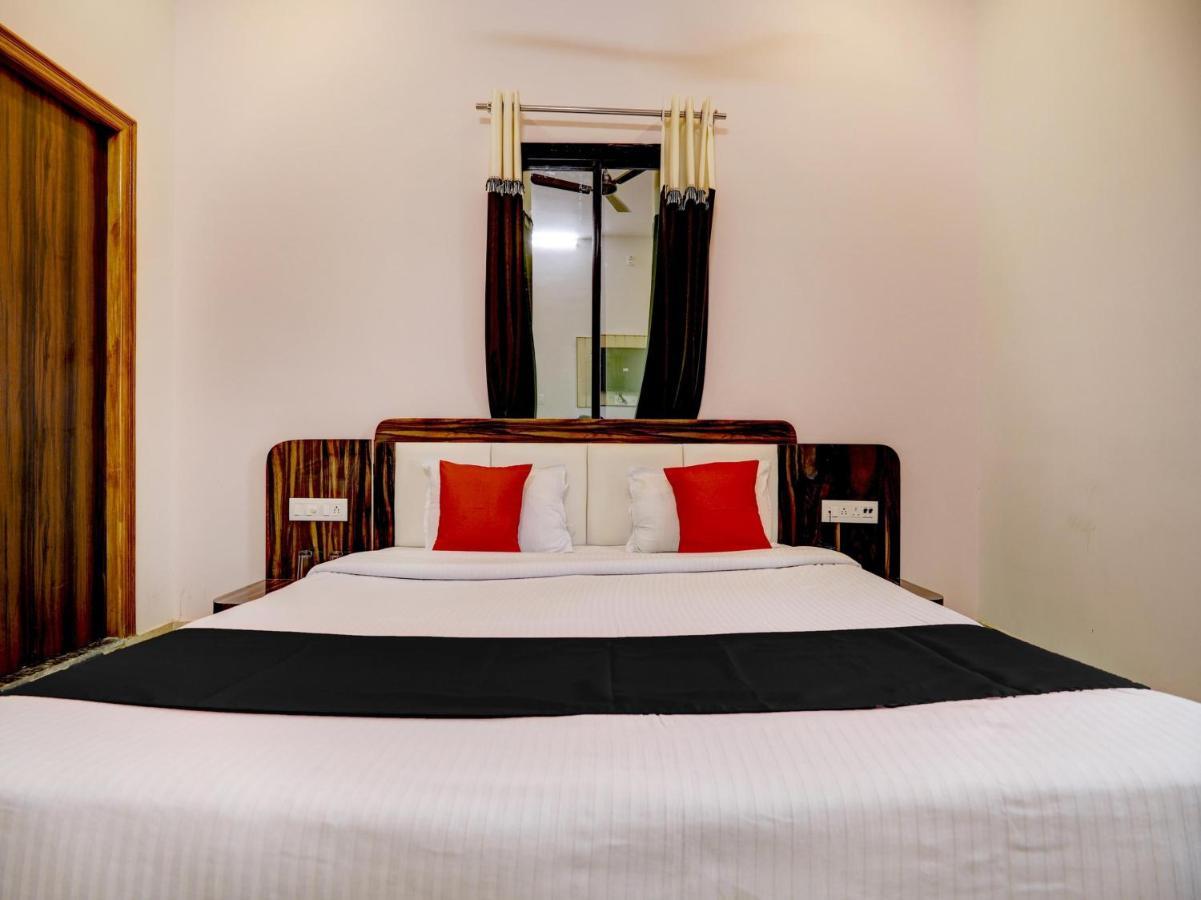 Capital O 72337 Hotel Konkan Tadka Mumbai Dış mekan fotoğraf