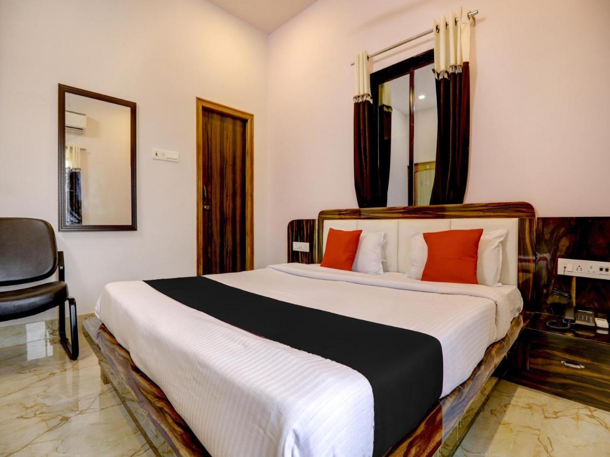 Capital O 72337 Hotel Konkan Tadka Mumbai Dış mekan fotoğraf
