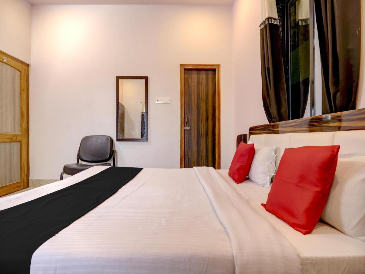 Capital O 72337 Hotel Konkan Tadka Mumbai Dış mekan fotoğraf